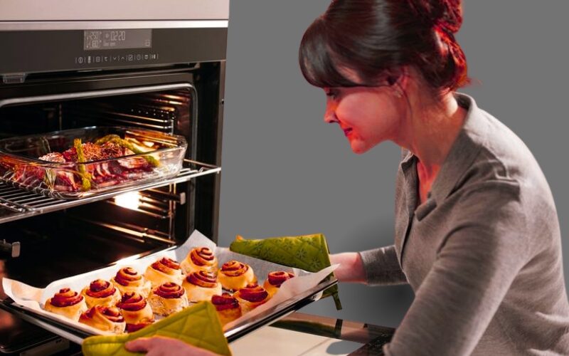 Can Wax Paper Go in the Oven
